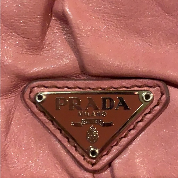 Pink Prada pleated clutch - Picture 2 of 4